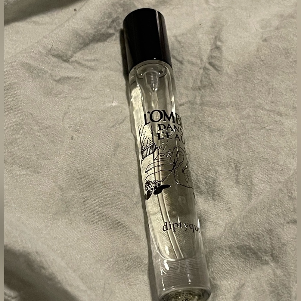 New and Unused Diptyque L’Ombre Dan L’Eau Travel Spray.